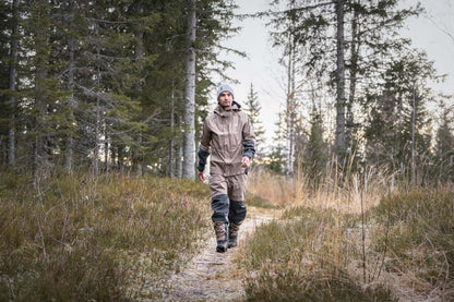 Arctic shell bib pants (2)